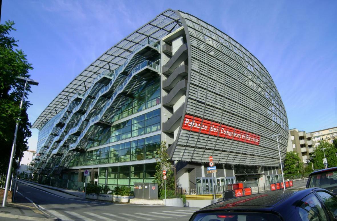 Residence Riccione Beach Apartments Екстер'єр фото